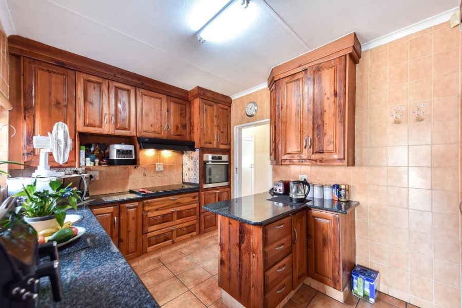 4 Bedroom Property for Sale in Kilner Park Gauteng