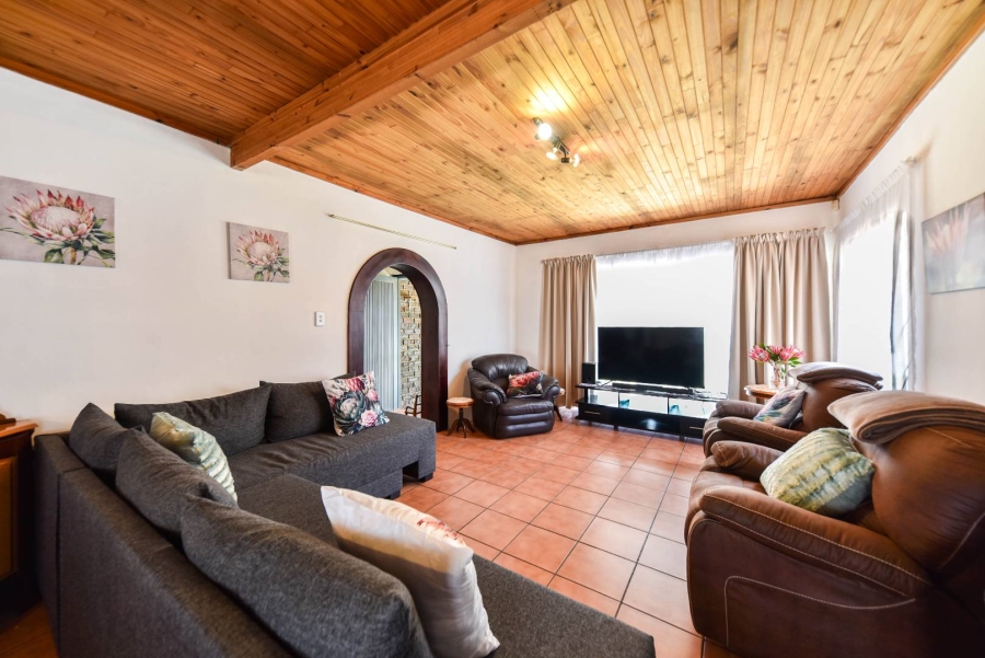 4 Bedroom Property for Sale in Kilner Park Gauteng