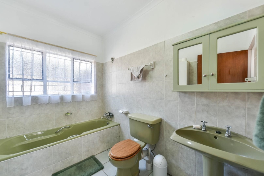 4 Bedroom Property for Sale in Kilner Park Gauteng