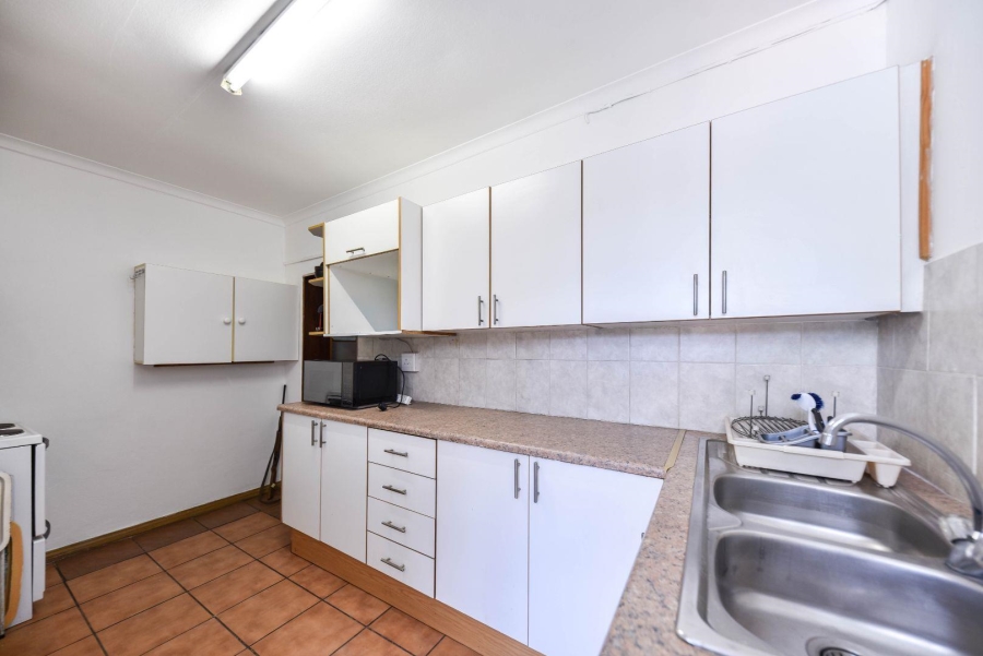 4 Bedroom Property for Sale in Kilner Park Gauteng