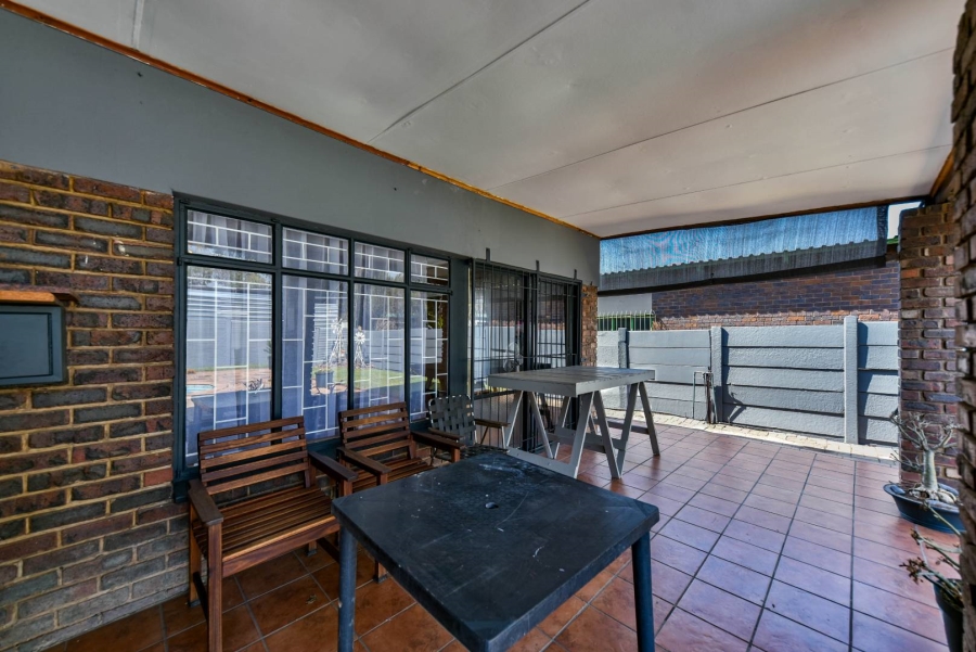 4 Bedroom Property for Sale in Kilner Park Gauteng