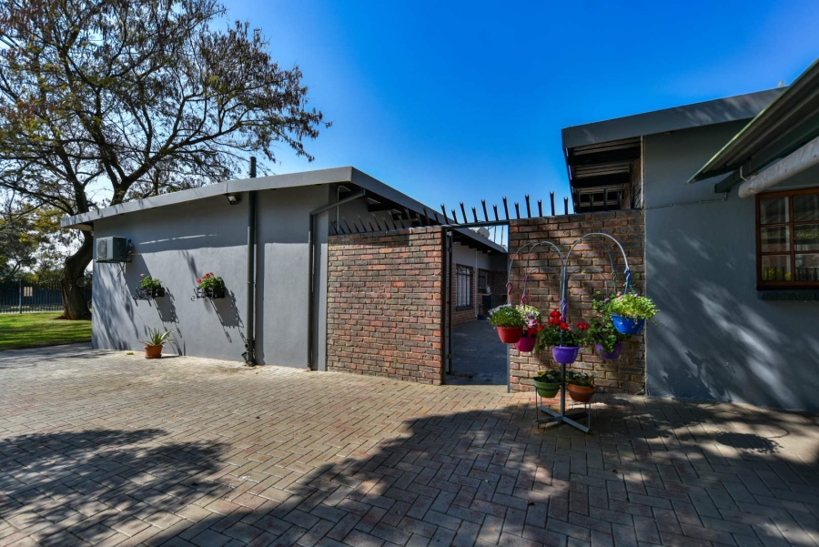 4 Bedroom Property for Sale in Kilner Park Gauteng