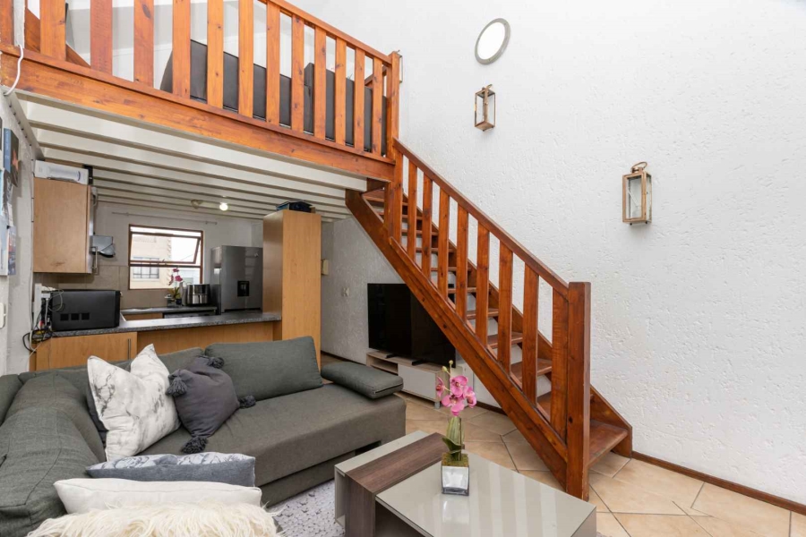 1 Bedroom Property for Sale in Lonehill Gauteng