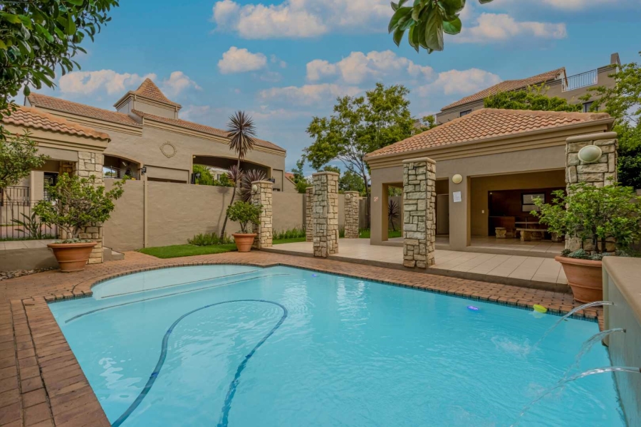 1 Bedroom Property for Sale in Lonehill Gauteng