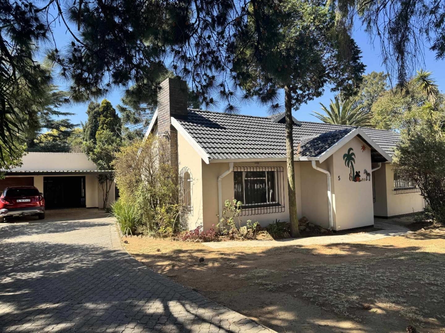 3 Bedroom Property for Sale in Bonaero Park Gauteng
