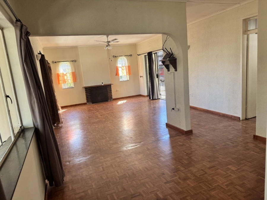 3 Bedroom Property for Sale in Bonaero Park Gauteng