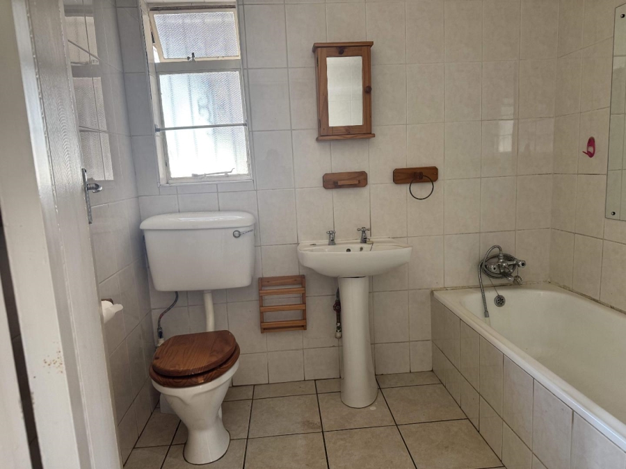 3 Bedroom Property for Sale in Bonaero Park Gauteng