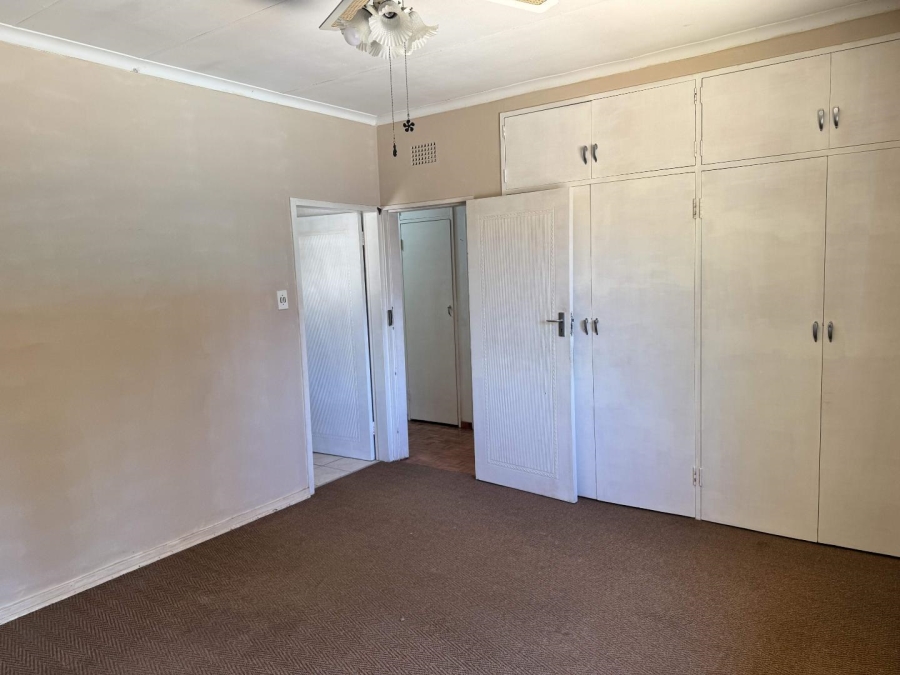 3 Bedroom Property for Sale in Bonaero Park Gauteng