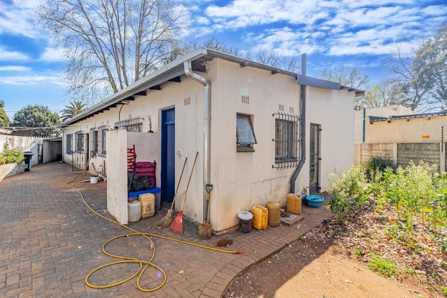6 Bedroom Property for Sale in Westdene Gauteng