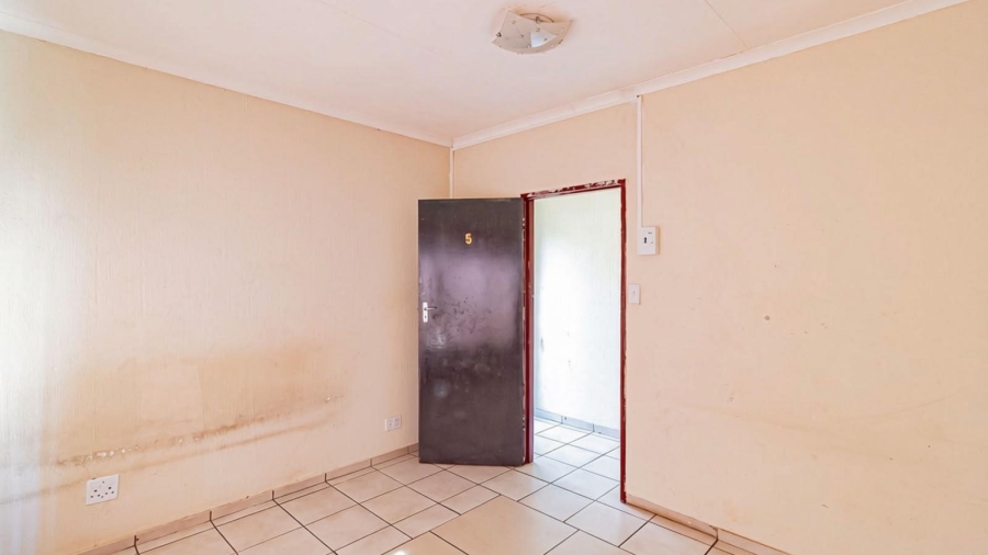 7 Bedroom Property for Sale in Westdene Gauteng