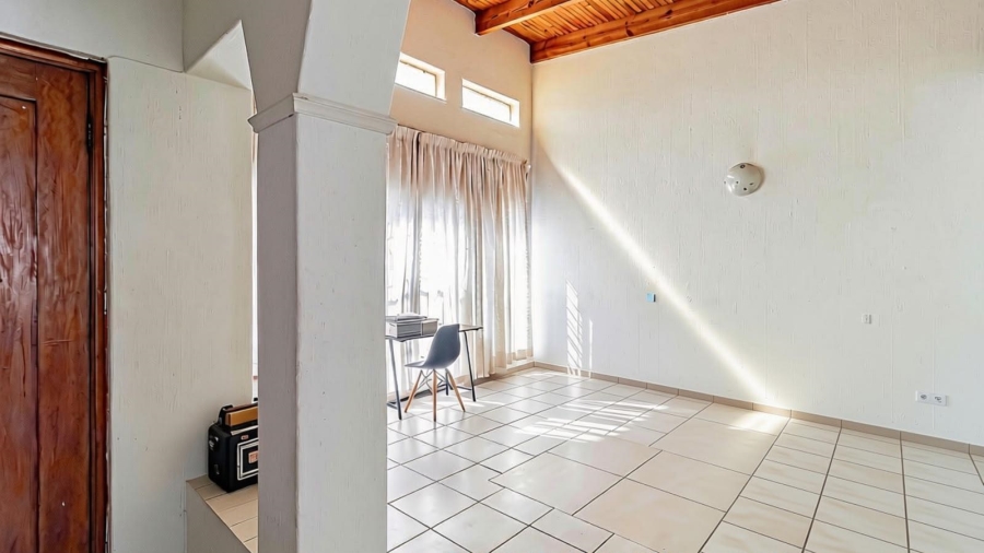 7 Bedroom Property for Sale in Westdene Gauteng