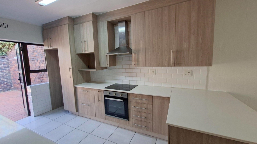 3 Bedroom Property for Sale in Douglasdale Gauteng