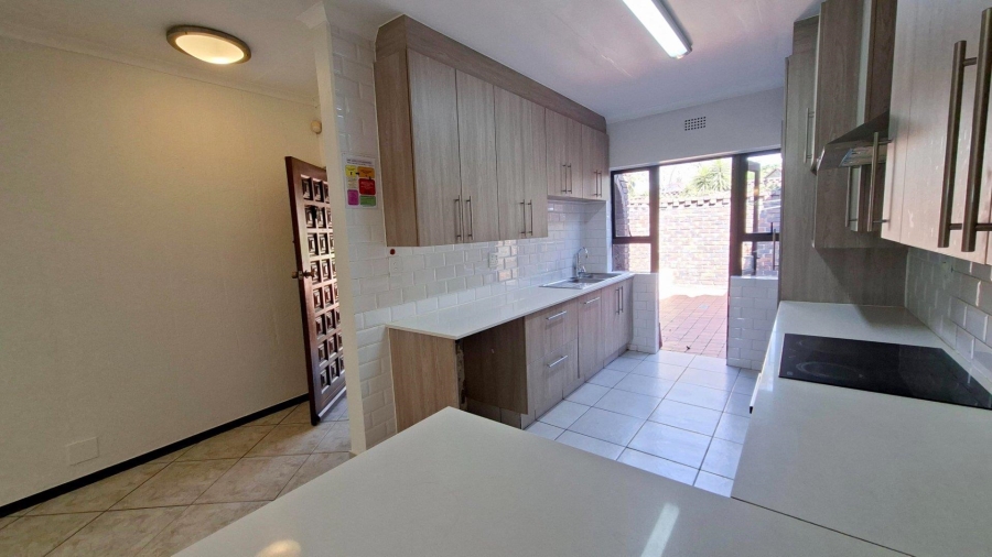3 Bedroom Property for Sale in Douglasdale Gauteng