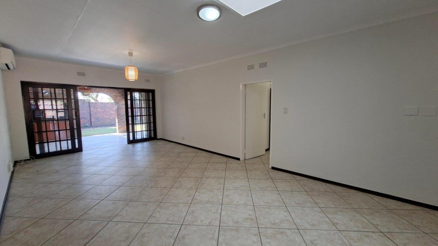 3 Bedroom Property for Sale in Douglasdale Gauteng