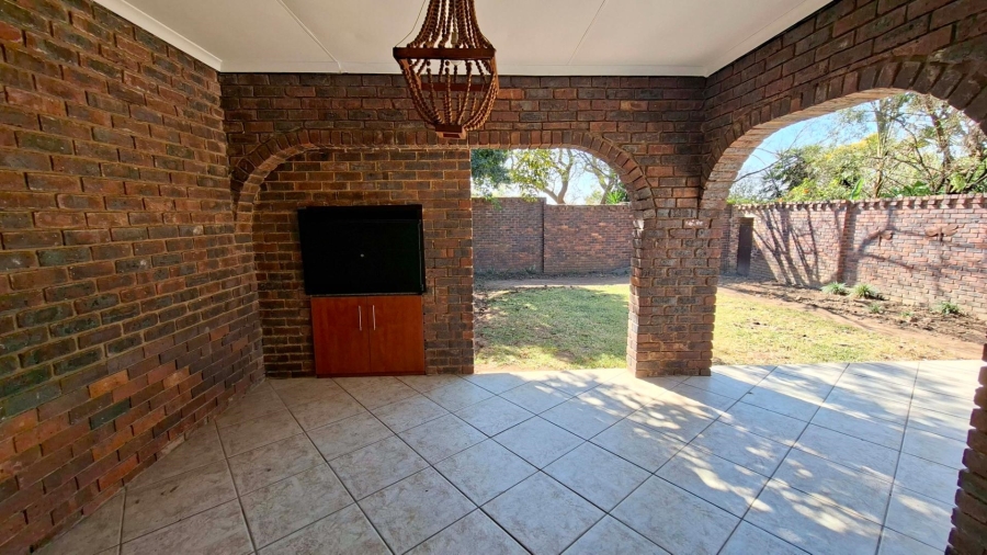 3 Bedroom Property for Sale in Douglasdale Gauteng