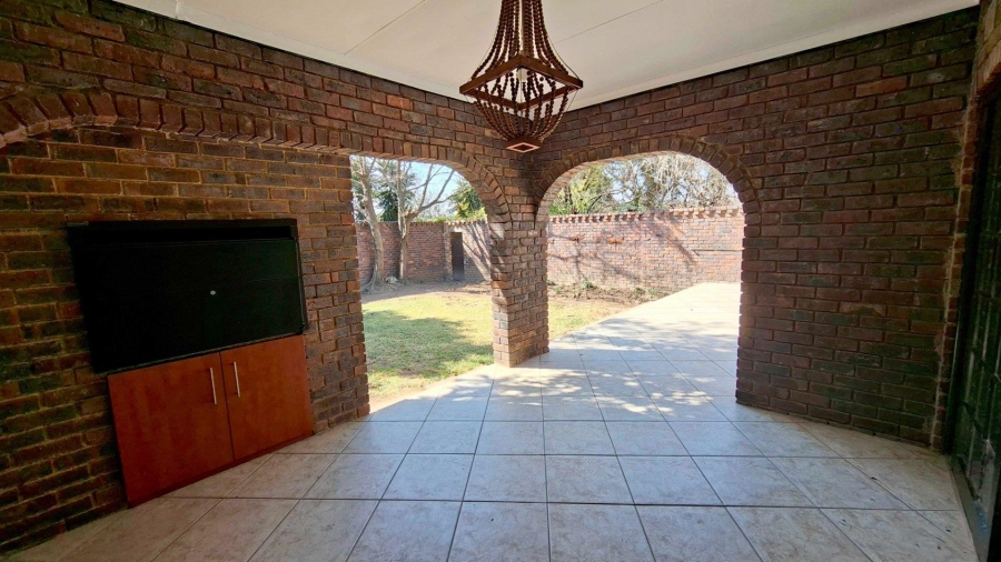 3 Bedroom Property for Sale in Douglasdale Gauteng