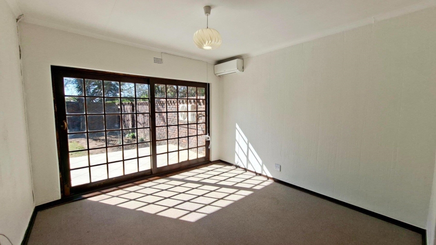 3 Bedroom Property for Sale in Douglasdale Gauteng