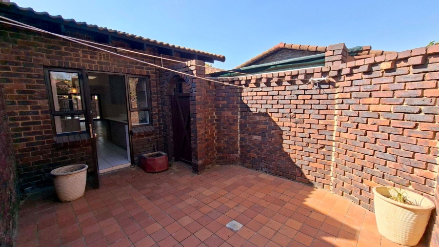 3 Bedroom Property for Sale in Douglasdale Gauteng