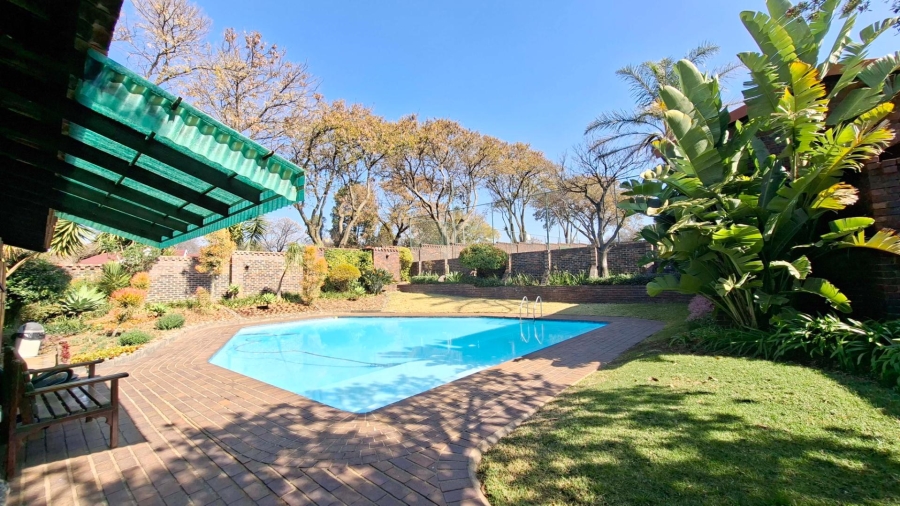 3 Bedroom Property for Sale in Douglasdale Gauteng