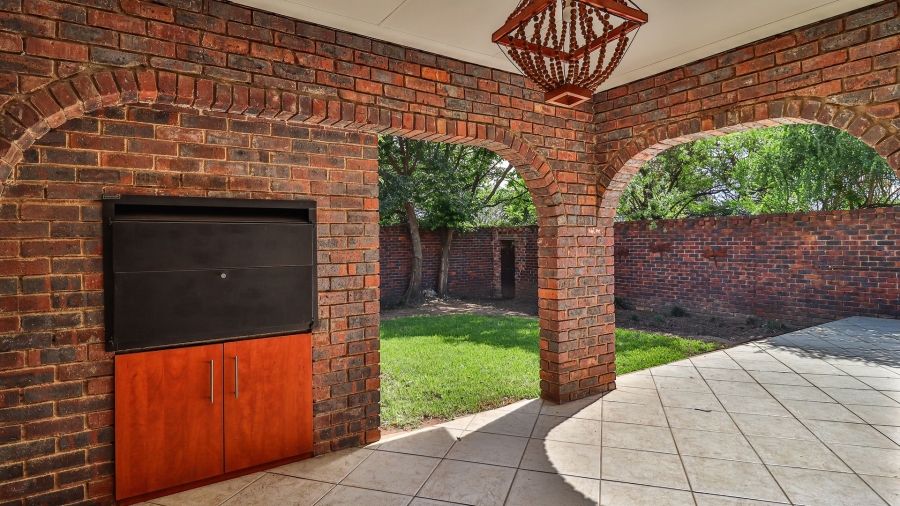 3 Bedroom Property for Sale in Douglasdale Gauteng