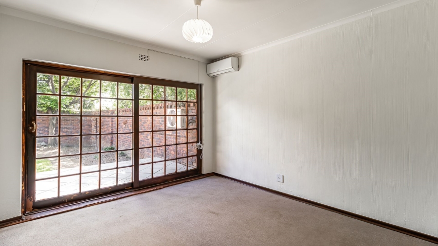 3 Bedroom Property for Sale in Douglasdale Gauteng