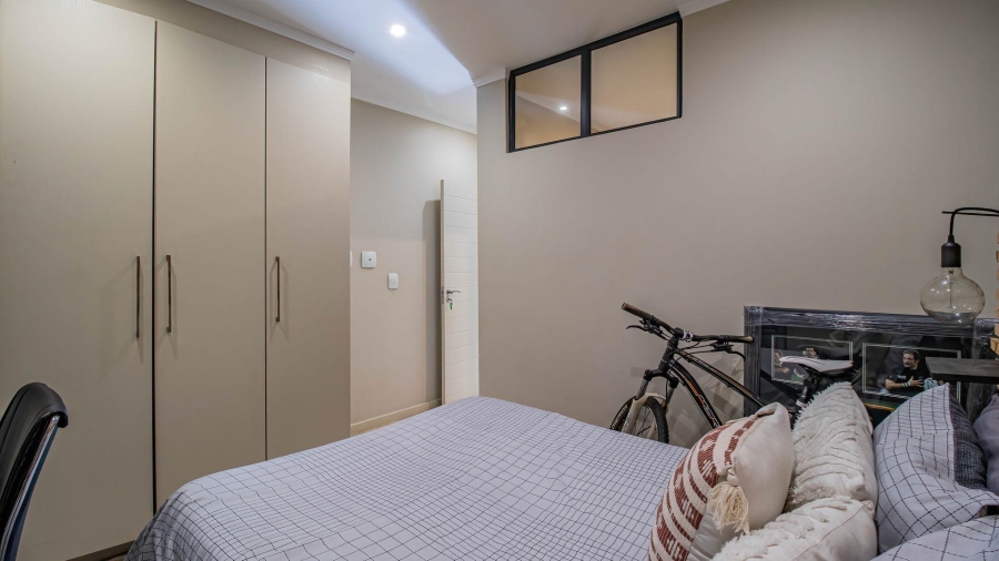 To Let 2 Bedroom Property for Rent in Rosebank Gauteng