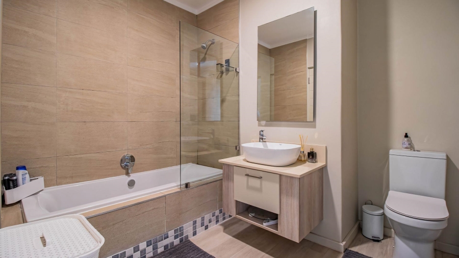 To Let 2 Bedroom Property for Rent in Rosebank Gauteng