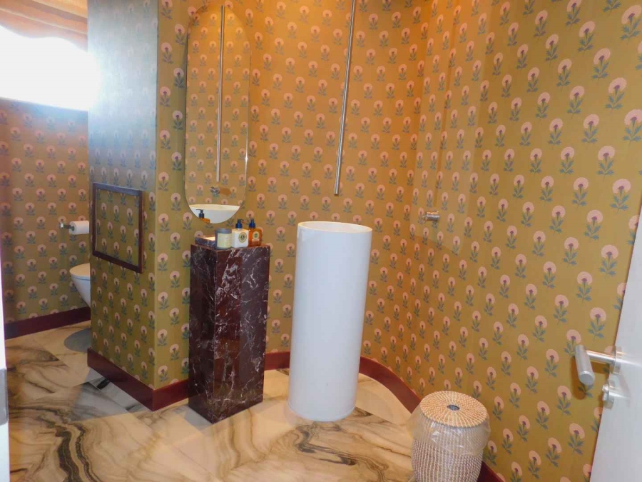 To Let 2 Bedroom Property for Rent in Illovo Gauteng