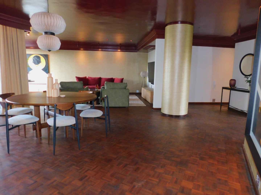 To Let 2 Bedroom Property for Rent in Illovo Gauteng
