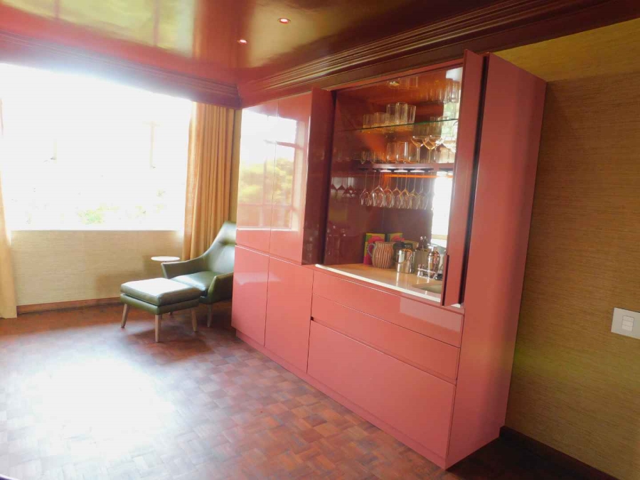 To Let 2 Bedroom Property for Rent in Illovo Gauteng