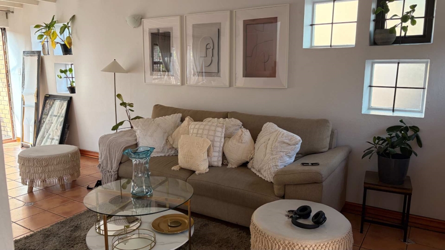 To Let 2 Bedroom Property for Rent in Parkmore Gauteng