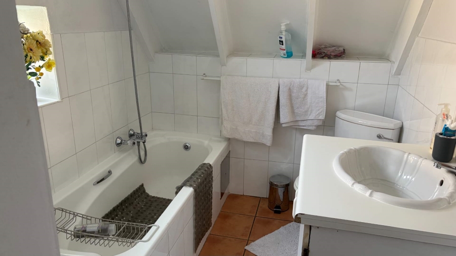 To Let 2 Bedroom Property for Rent in Parkmore Gauteng