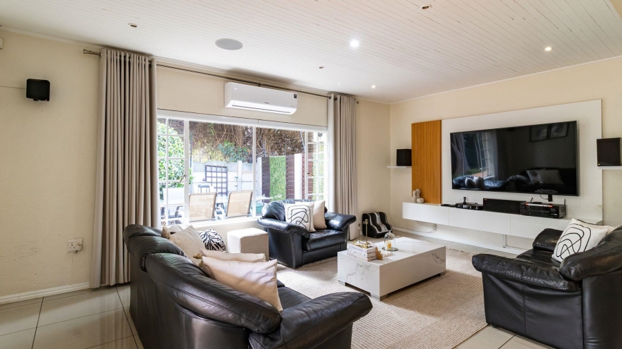 4 Bedroom Property for Sale in Weltevreden A H Gauteng