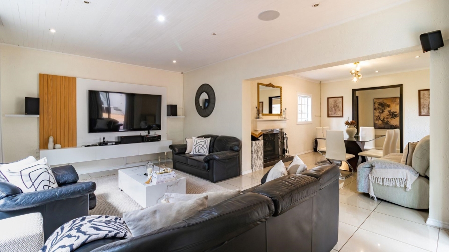 4 Bedroom Property for Sale in Weltevreden A H Gauteng