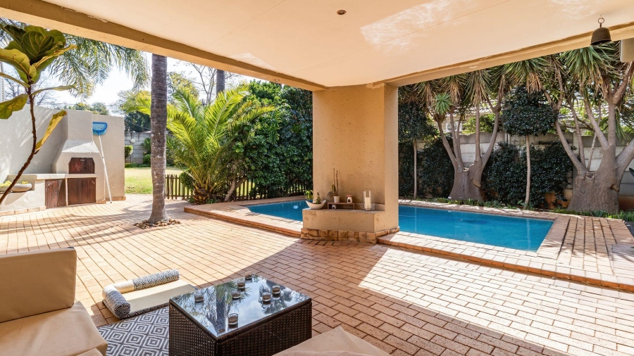 4 Bedroom Property for Sale in Weltevreden A H Gauteng