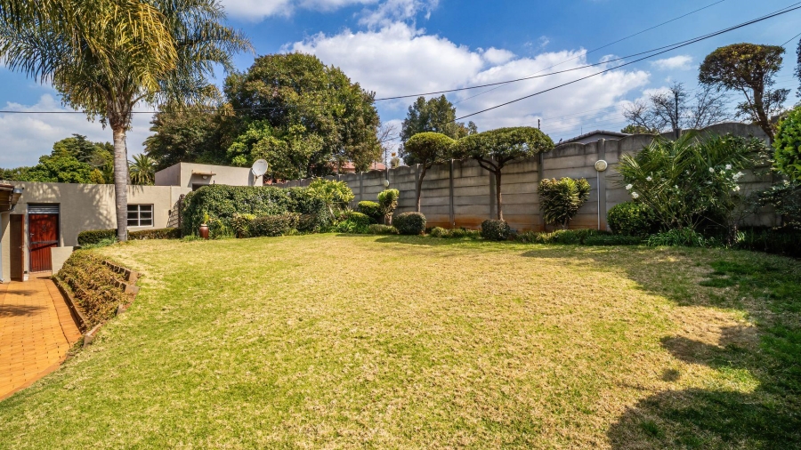 4 Bedroom Property for Sale in Weltevreden A H Gauteng