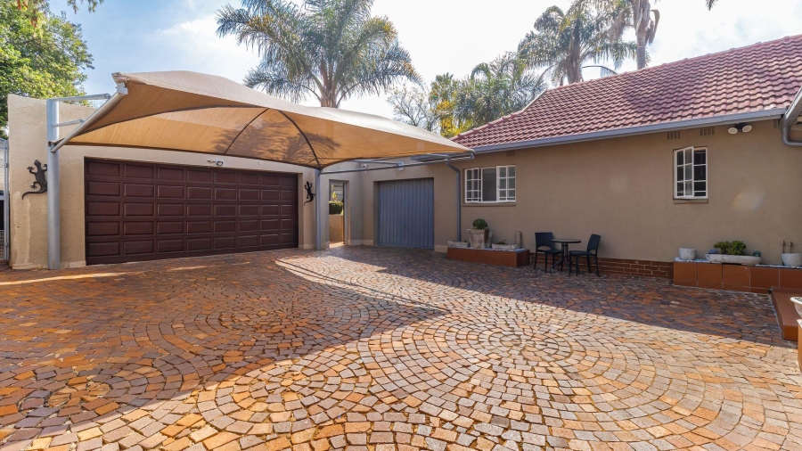 4 Bedroom Property for Sale in Weltevreden A H Gauteng
