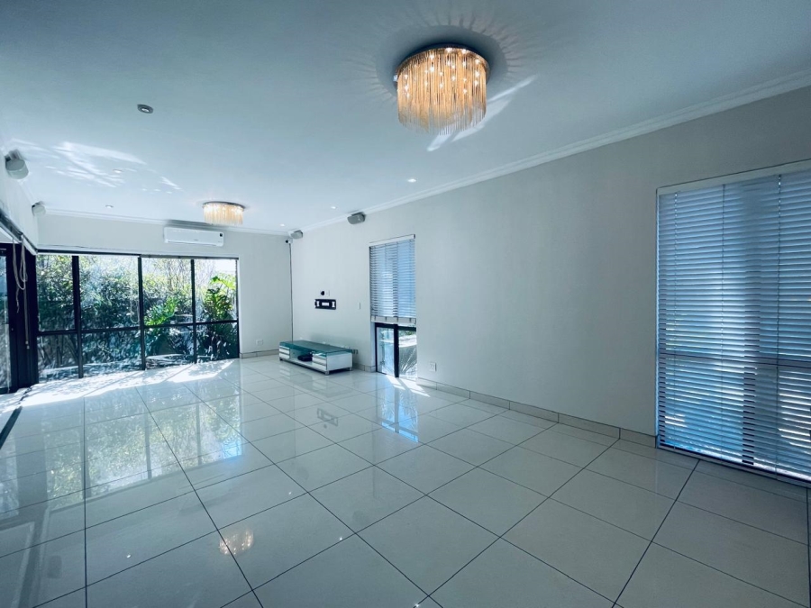 To Let 3 Bedroom Property for Rent in Sandown Gauteng
