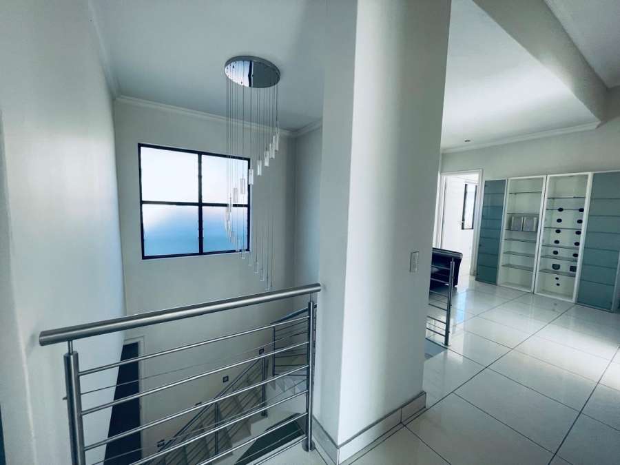 To Let 3 Bedroom Property for Rent in Sandown Gauteng