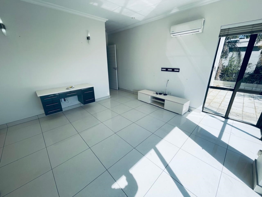 To Let 3 Bedroom Property for Rent in Sandown Gauteng