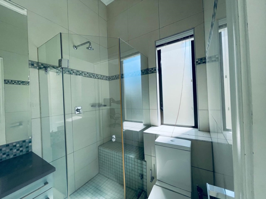 To Let 3 Bedroom Property for Rent in Sandown Gauteng