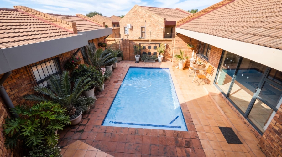 3 Bedroom Property for Sale in Waterkloof Ridge Gauteng
