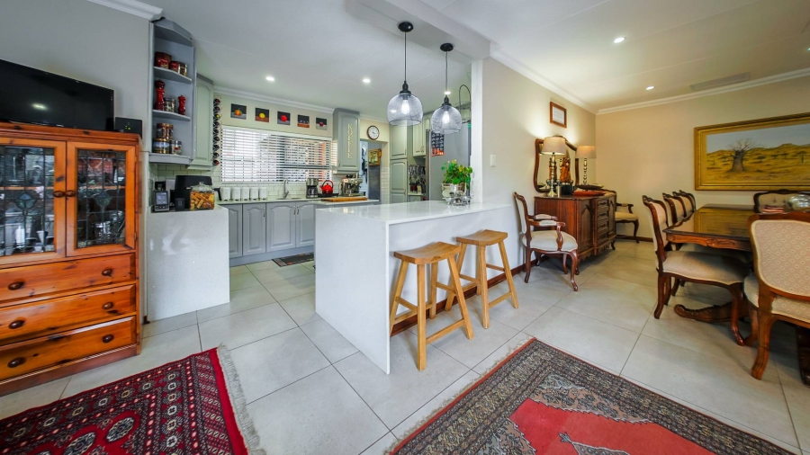 3 Bedroom Property for Sale in Waterkloof Ridge Gauteng