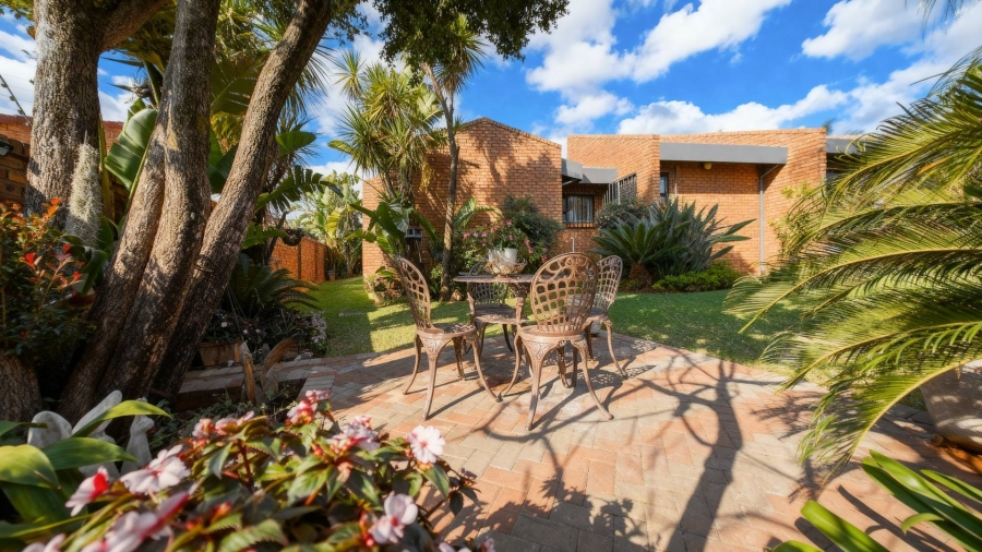 3 Bedroom Property for Sale in Waterkloof Ridge Gauteng