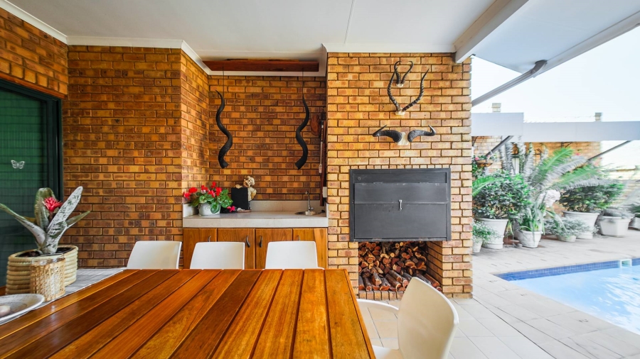 3 Bedroom Property for Sale in Waterkloof Ridge Gauteng