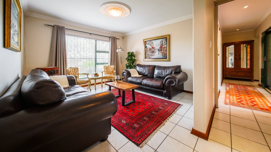 3 Bedroom Property for Sale in Waterkloof Ridge Gauteng