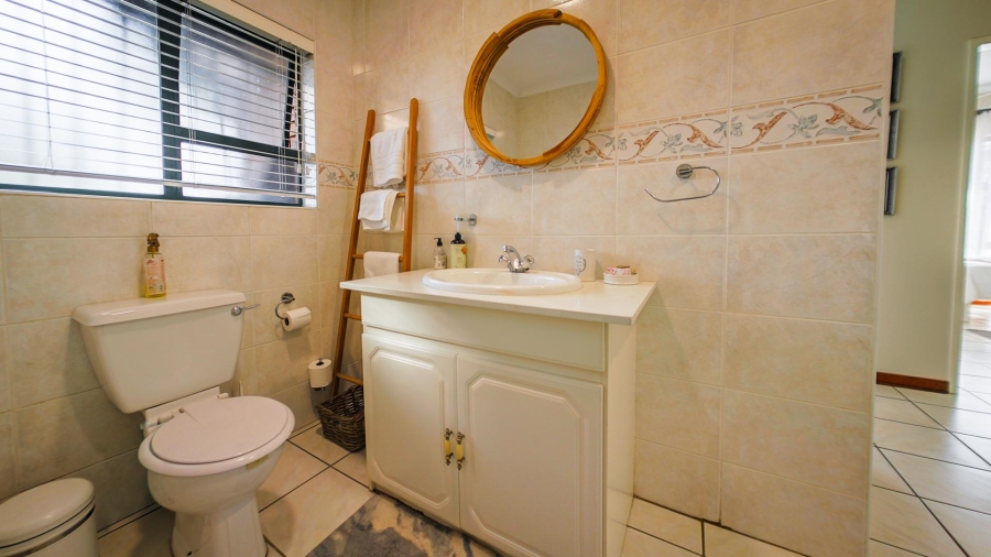 3 Bedroom Property for Sale in Waterkloof Ridge Gauteng