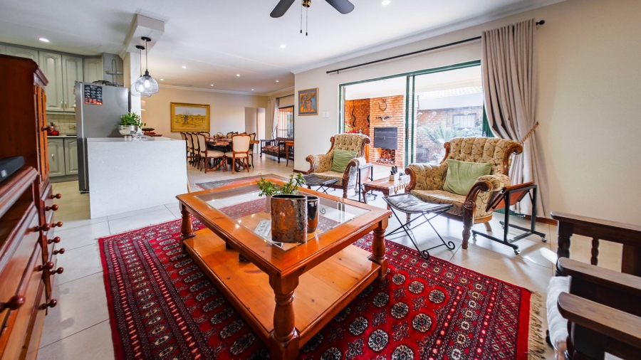 3 Bedroom Property for Sale in Waterkloof Ridge Gauteng