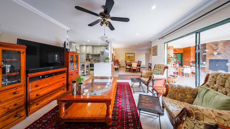 3 Bedroom Property for Sale in Waterkloof Ridge Gauteng