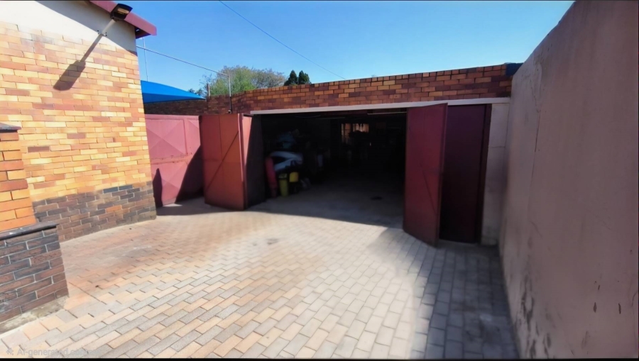 3 Bedroom Property for Sale in The Hill Gauteng